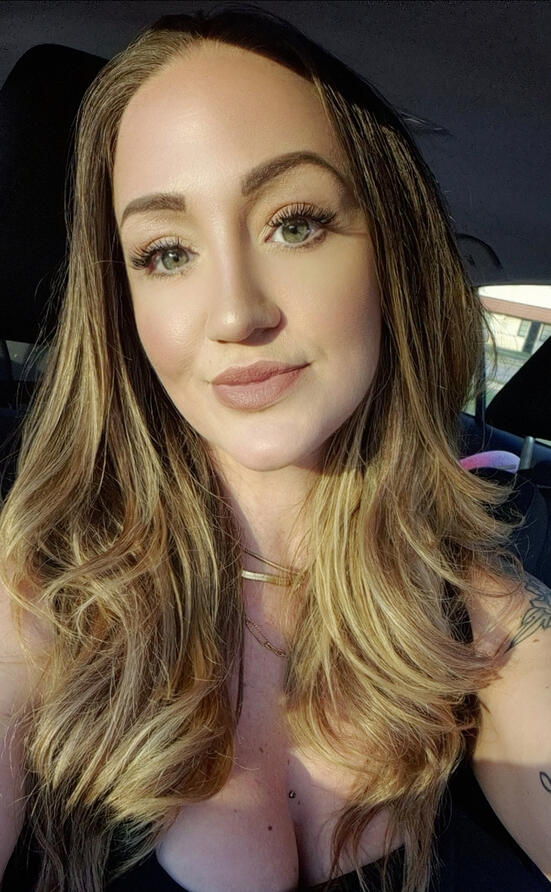 Professional cuddler Kat | Book cuddle sessions in Dallas TX | Comfort with Kat DFW cuddle therapist